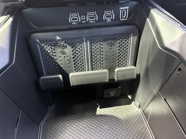2026 RAM 1500 Limited Crew Cab 4x4 5'7" Box