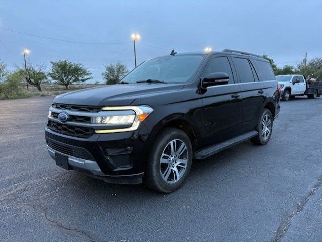 2024 Ford Expedition XLT's photo