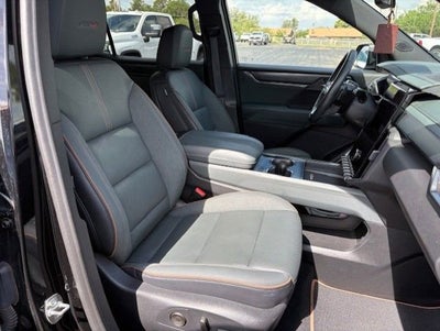 2024 GMC Acadia AT4