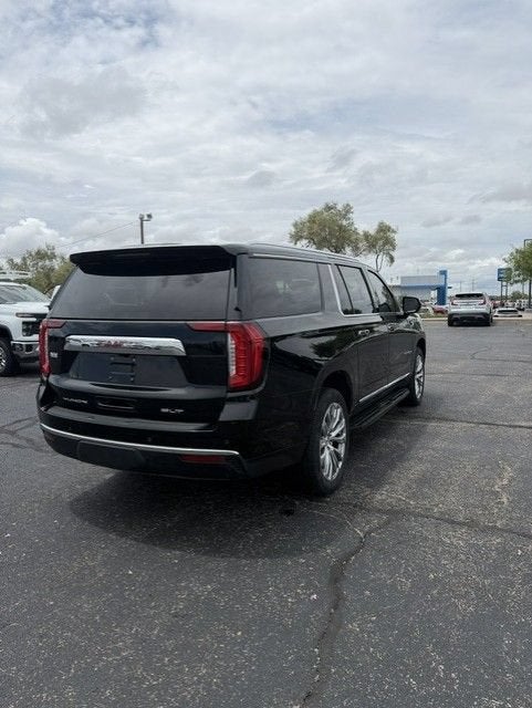 2023 GMC Yukon XL SLT