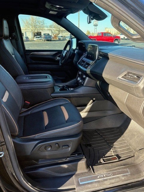 2023 GMC Yukon XL AT4