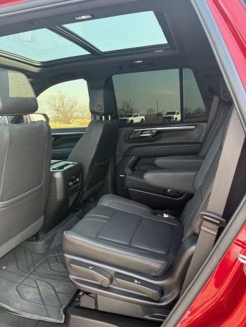 2025 Chevrolet Tahoe RST