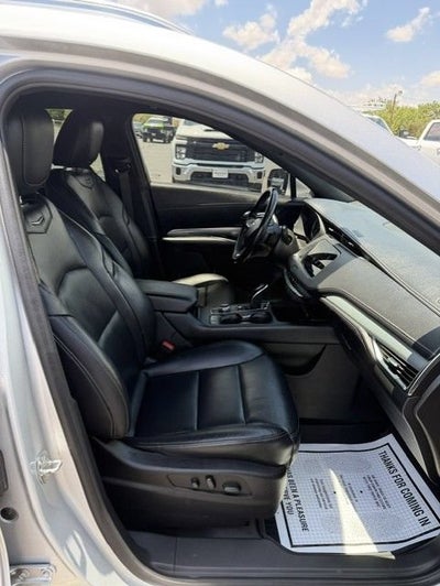 2022 Cadillac XT4 Premium Luxury