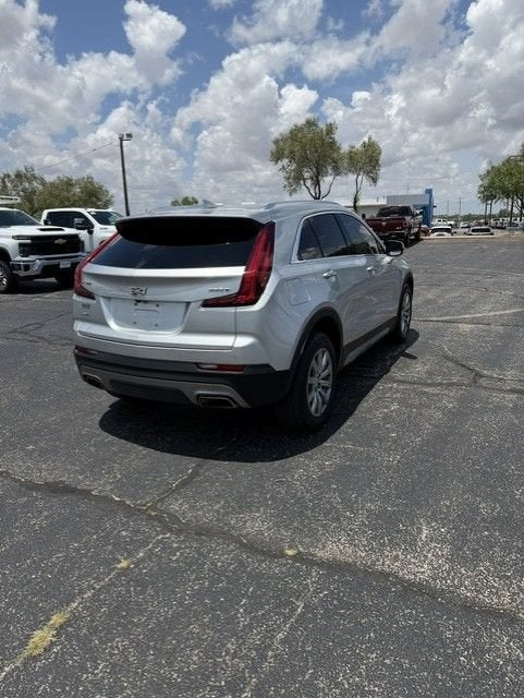 2022 Cadillac XT4 Premium Luxury