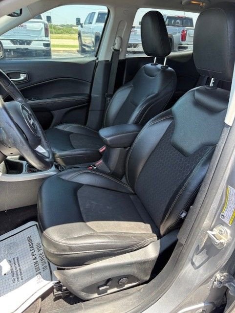 2018 Jeep Compass Latitude FWD