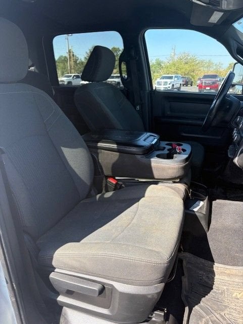 2023 RAM 3500 Tradesman Crew Cab 4x4 8' Box