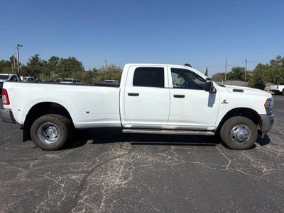2023 RAM 3500 Tradesman Crew Cab 4x4 8' Box