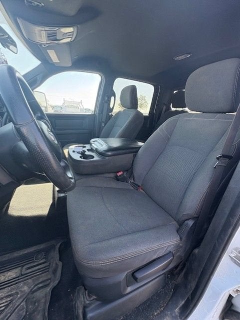 2023 RAM 3500 Tradesman Crew Cab 4x4 8' Box