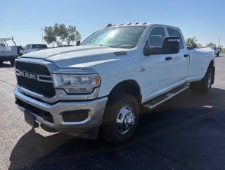 2023 RAM 3500 Tradesman Crew Cab 4x4 8' Box