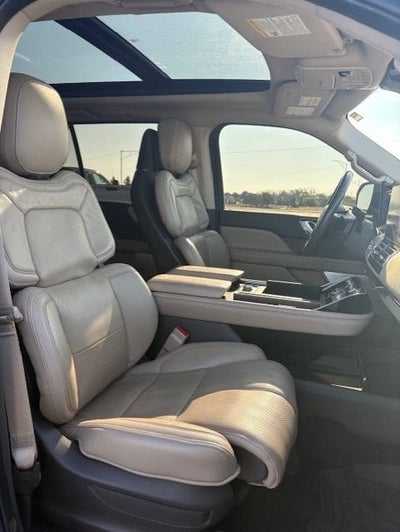 2023 Lincoln Navigator L Reserve